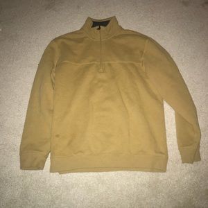 Large yellow pullover